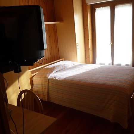 Hotel Fior Di Roccia Gaby Eksteriør billede